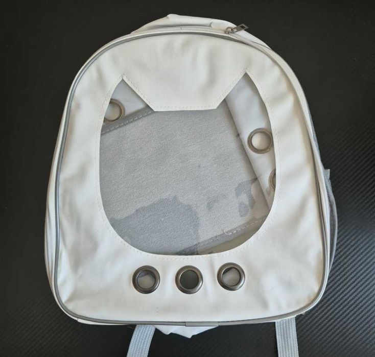 Nowy plecak transporter dla kota – biały z okienkiem