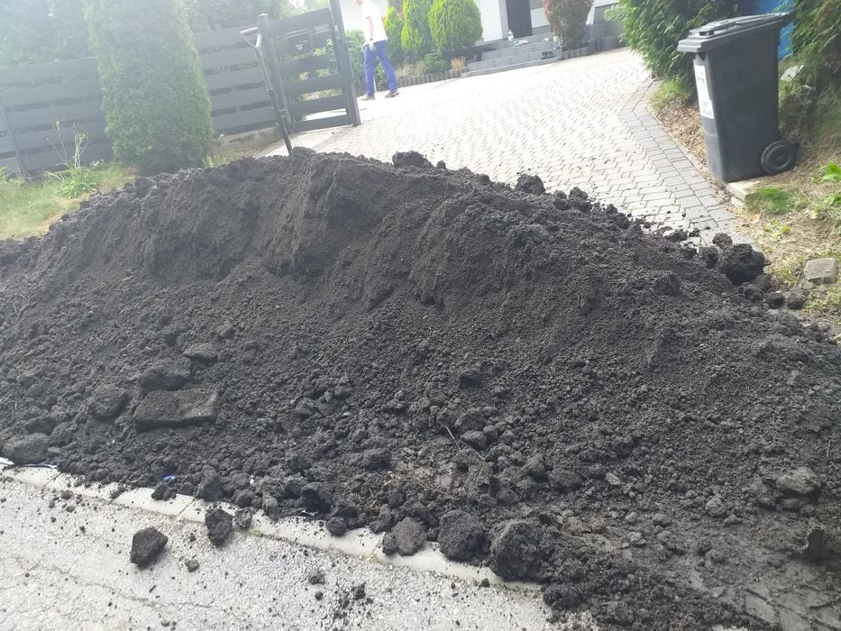 Czarna  Ziemia siana