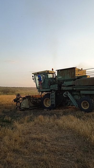 Продам комбайн Дон