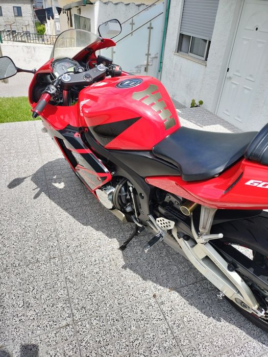 Honda cbr 600 rr.