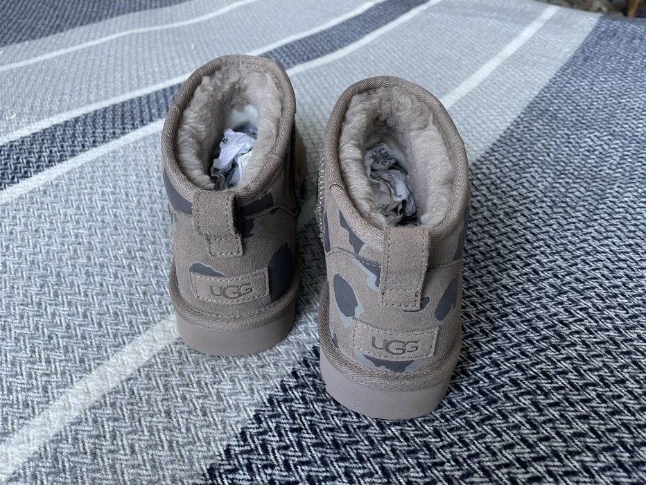 Продам оригінальні угги UGG