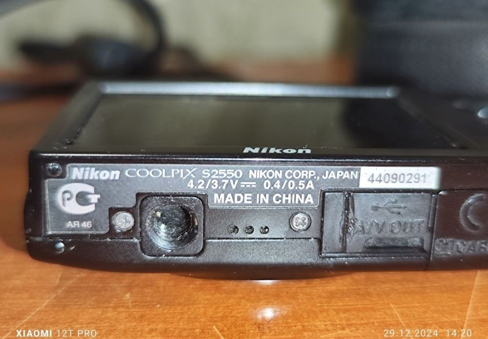Продам фотоаппарат nikon Coolpix s2550