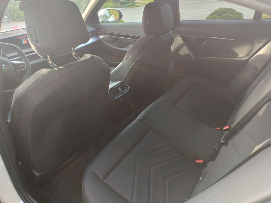 Auto do ślubu, wynajem BMW 5