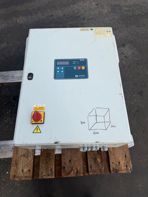 SZAFA sterująca z elektrycznym sterownikiem lamp UV firmy NEDAP