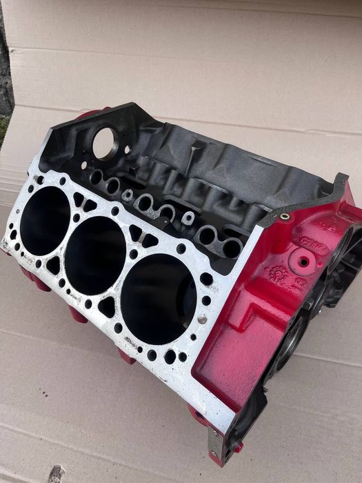 Блок циліндрів GM 4.3 л V6 262cid Mercruiser Volvo Penta 14099090 M