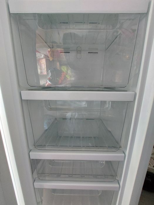 Продам морозіпку в гарному стані