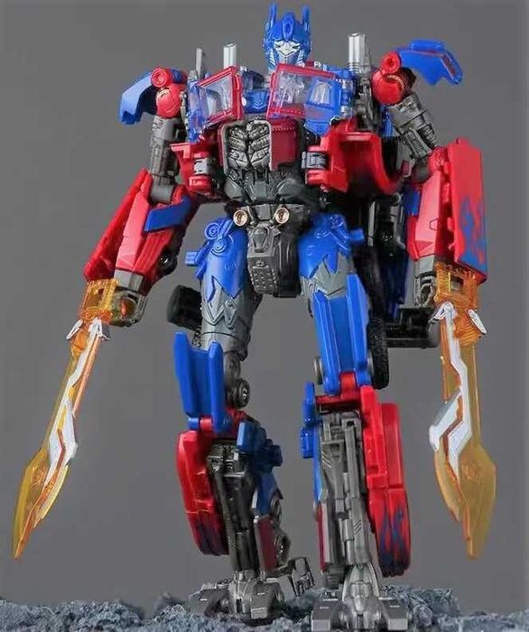 Робот-трансформер Оптимус Прайм 17,5 см из кинофильма Трансформеры