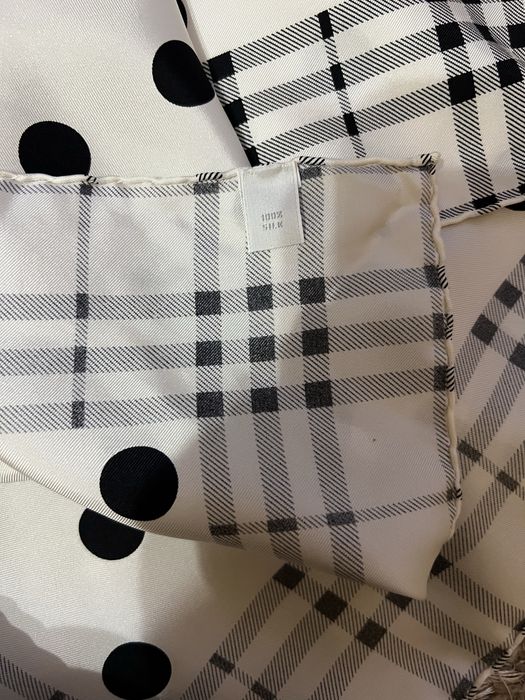 Шовкова хустина Burberry
