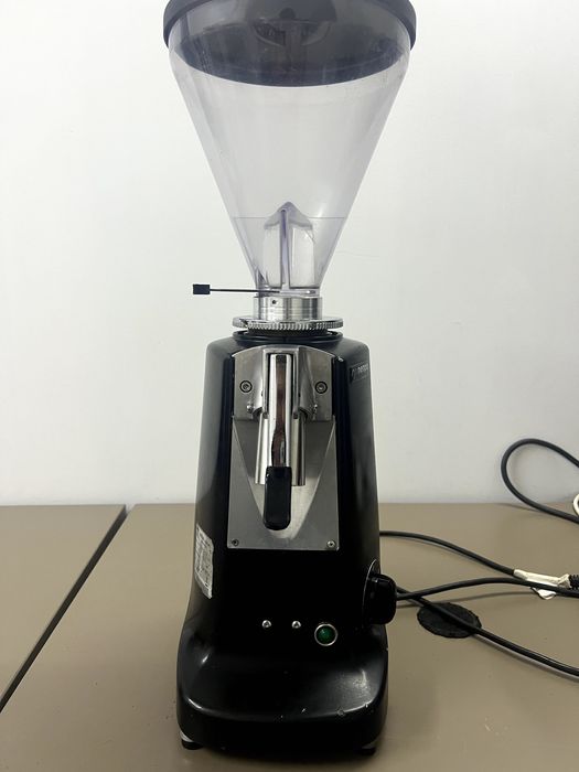 Młynek do kawy Mazzer Super Jolly AUT