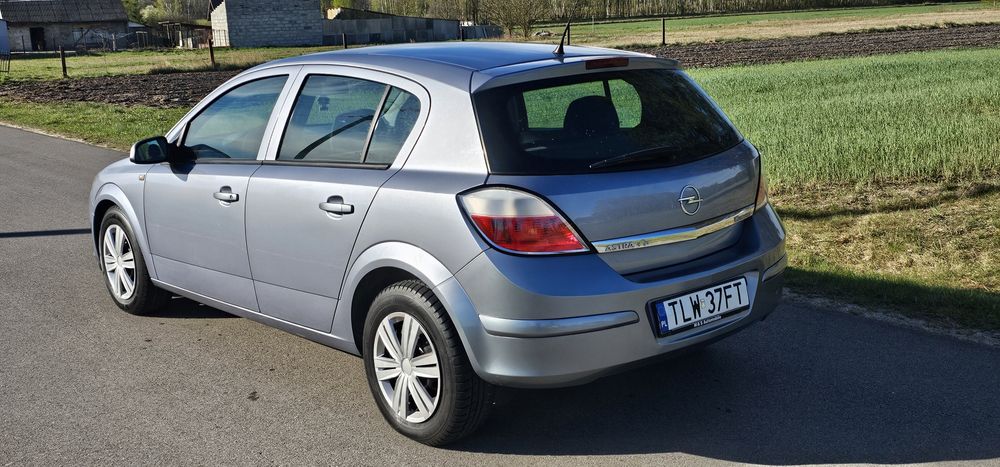 Ładna Astra h 1.6benz*zarejestrowana*bez korozji*klima