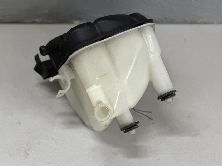 Бачок розширювальний,тосолу Mercedes-Benz ML/GLE w166