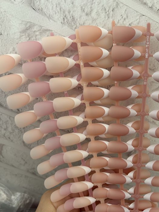 Кольорові гелеві тіпси для нарощення