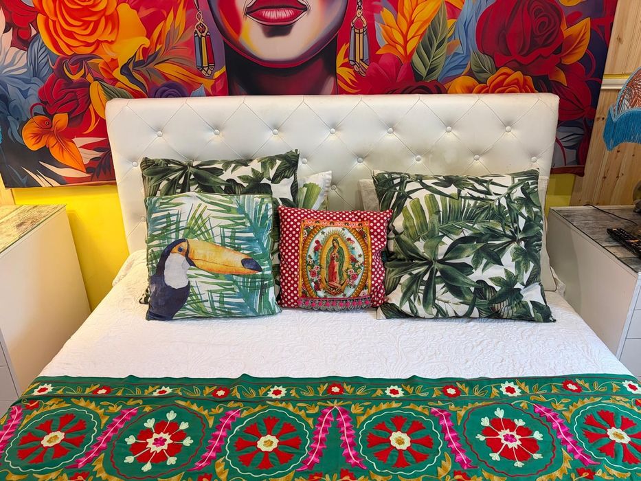 Cama completa com estrado