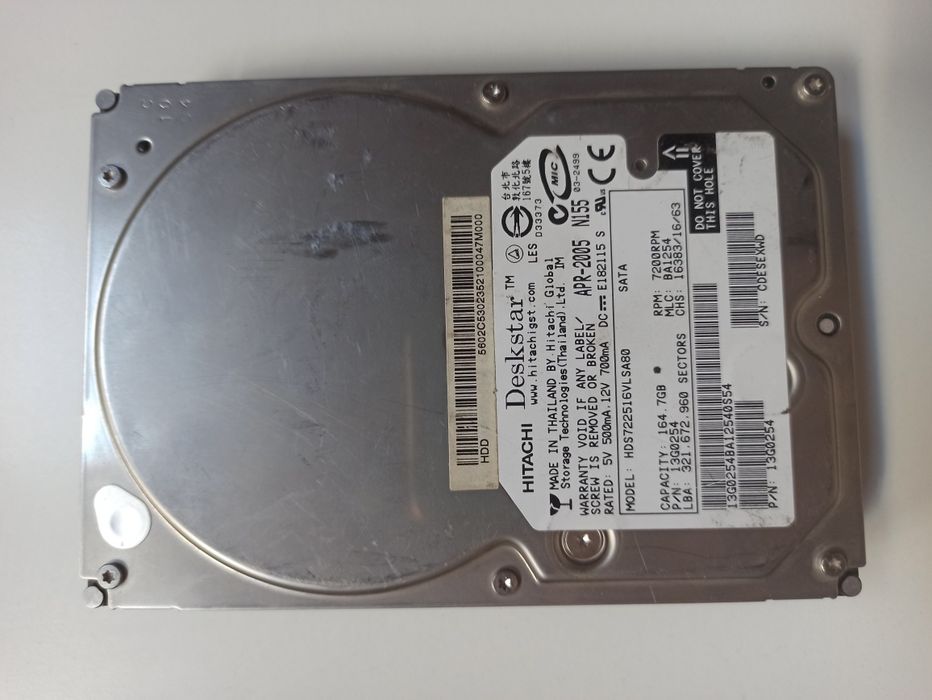 Жорсткий диск HDD Hitachi HDS722516VLSA80 160Gb (не стартує)
