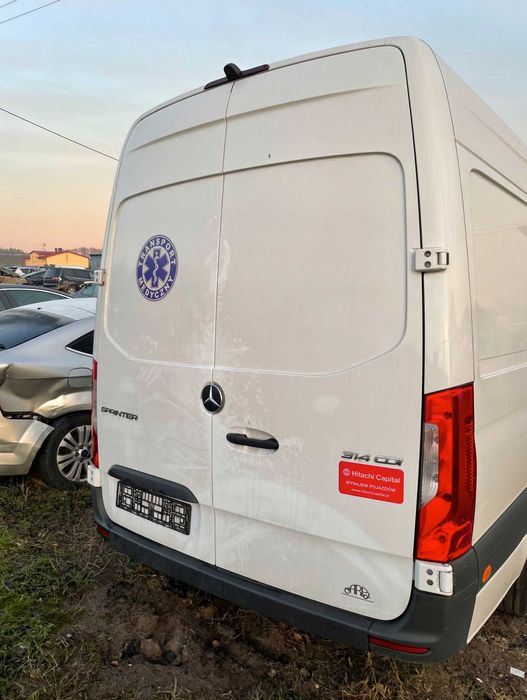 Sprinter 907 Бампер решетка комплект Разборка бу запчасти Спринтер