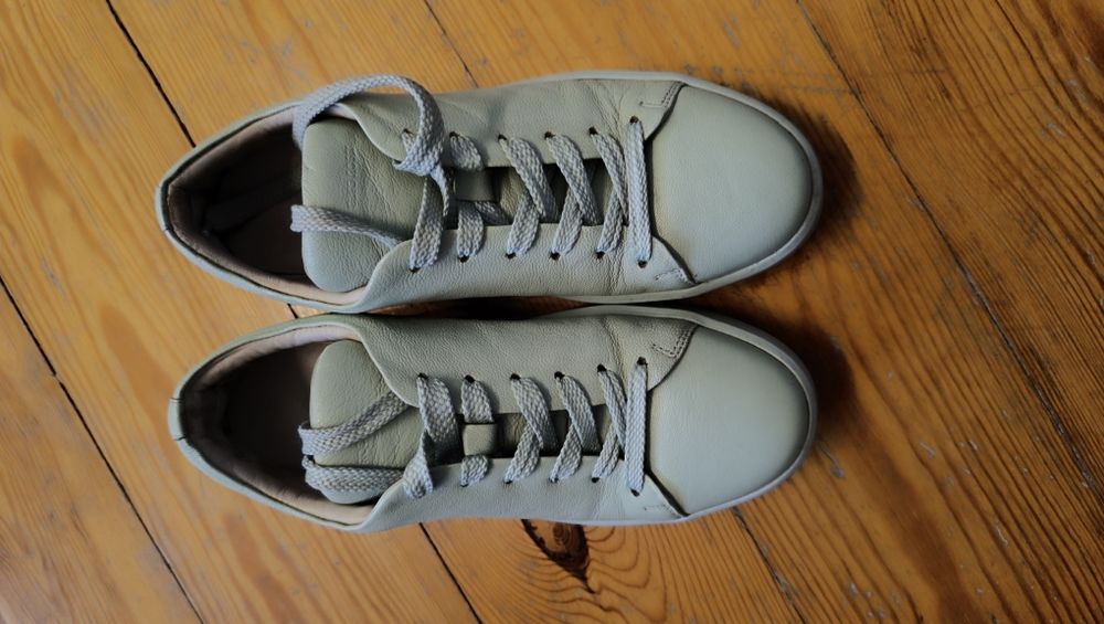 Damskie sneakersy marki Gino Rossi,