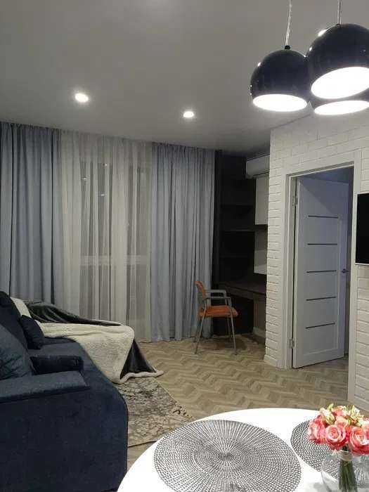 Сдам посуточно 2к кв.,новострой, пр. Гагарина, ТРЦ Никольский 7мин