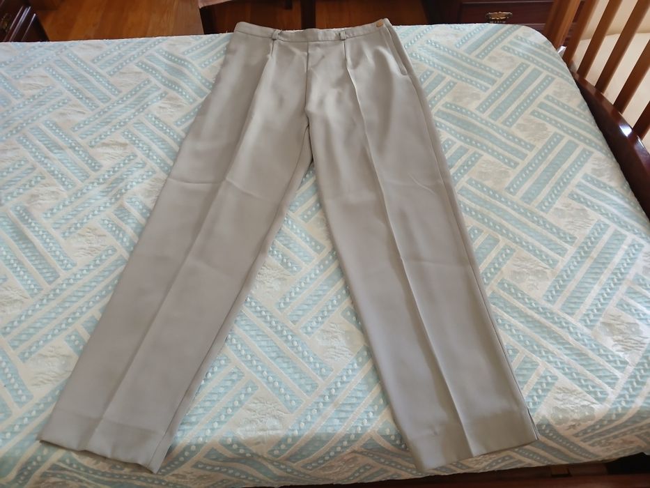 Vendo Fato Calça Senhora