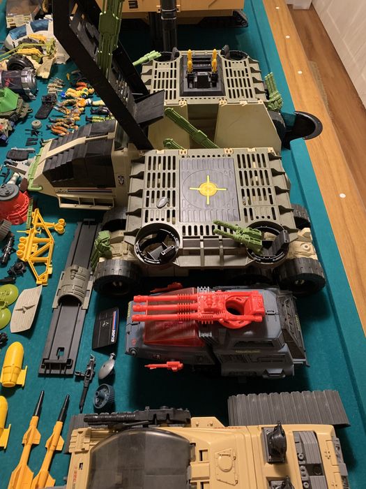 GI JOE Action Figures and Vehicles