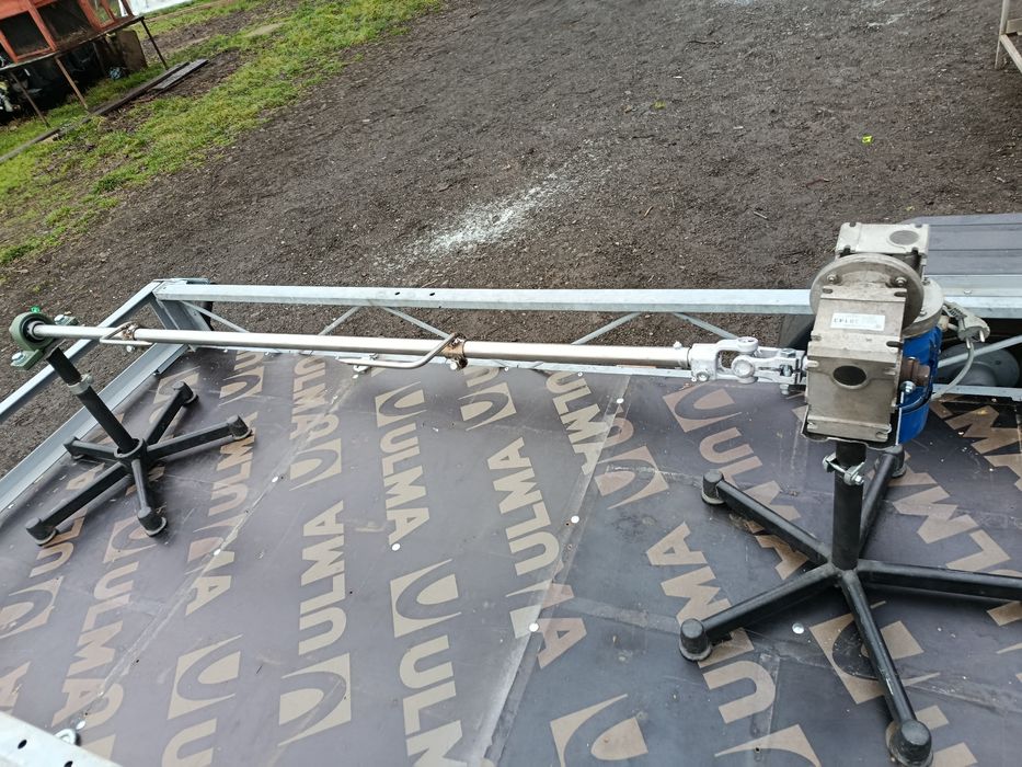 Rożen, Rożno, Grill obrotowy elektryczny pieczone prosię