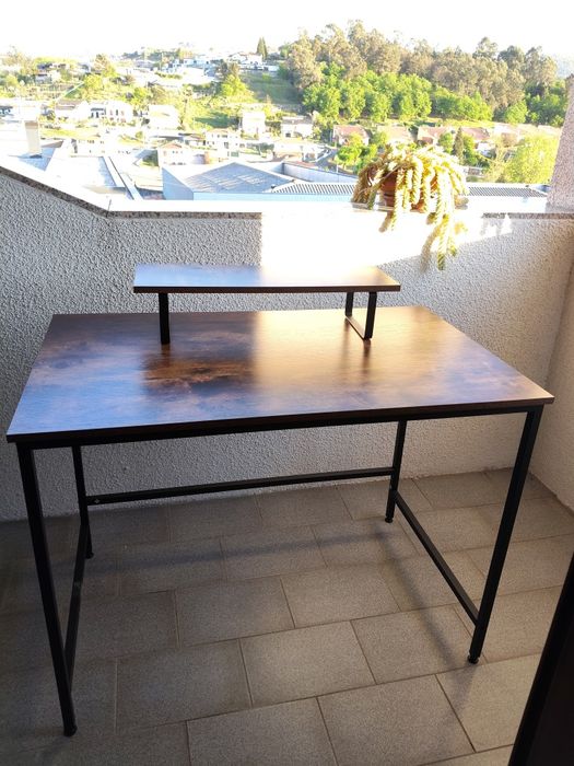 Mesa + cadeira secretária