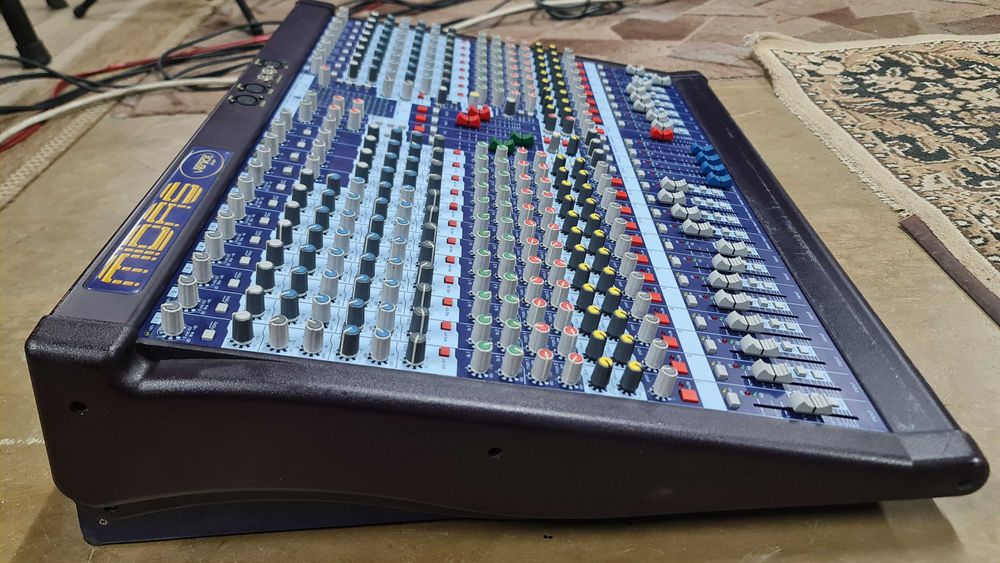 Mikser Midas Venice 240 + case