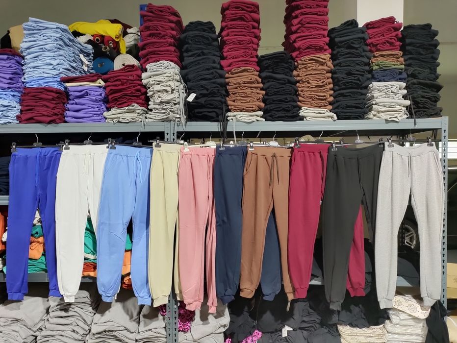 Calça cardada 5,50 Euros.                        Só para REVENDA