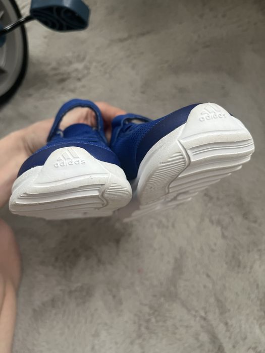 Дитячі кросівки adidas