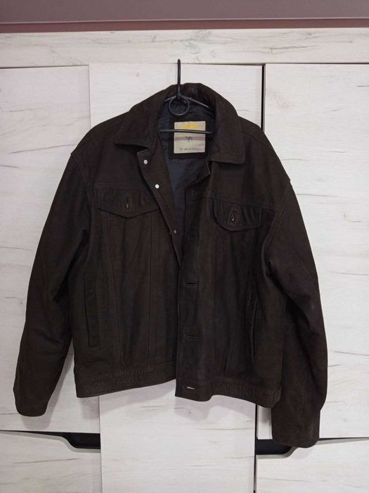 Кожаный бомбер  CAMEL