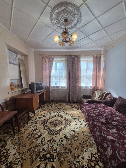 Продам 4х кімнатний будинок з гаражем/ Довгинцево