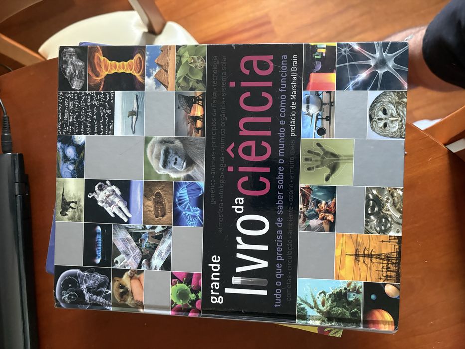 Livros/ enciclopédia para criancas