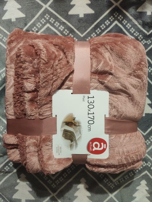 Nowy koc, narzuta. Wymiary 130x170cm