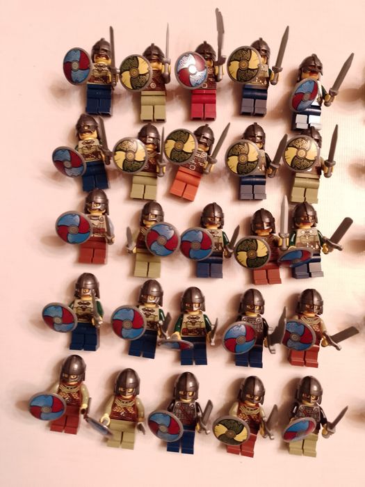 Lego castle wojownik/wiking/viking 80 szt