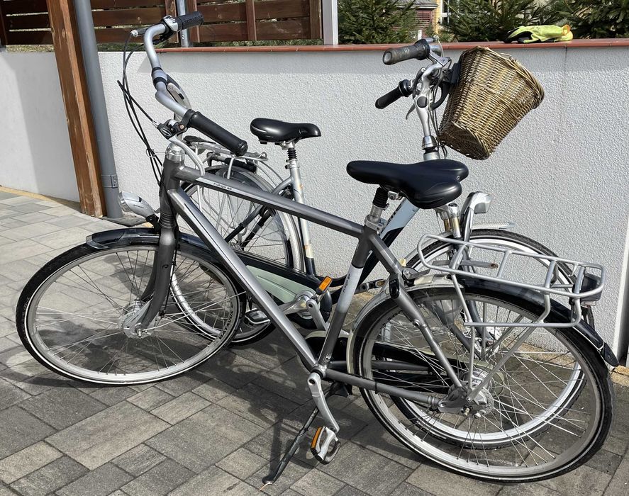 Dwa rowery Batavus i Gazelle