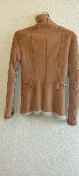 Продам куртку дубленку жіночу дизайнерську