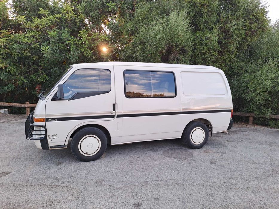 Isuzu Midi 2.2 diesel Nacional c/apenas 156.000 Km.
