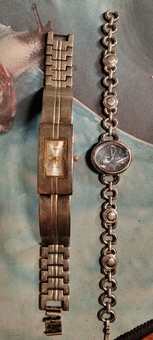 Годинники OMAX та RENOS