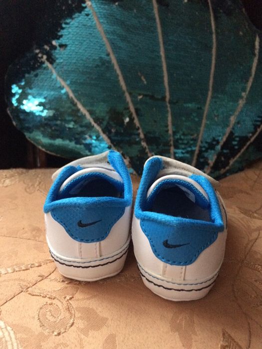 Нові кросівочки Nike