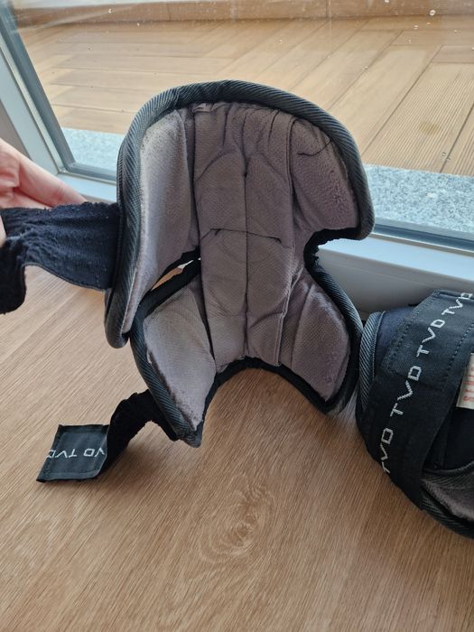 Vendo cotoveleiras de GR de hoquei