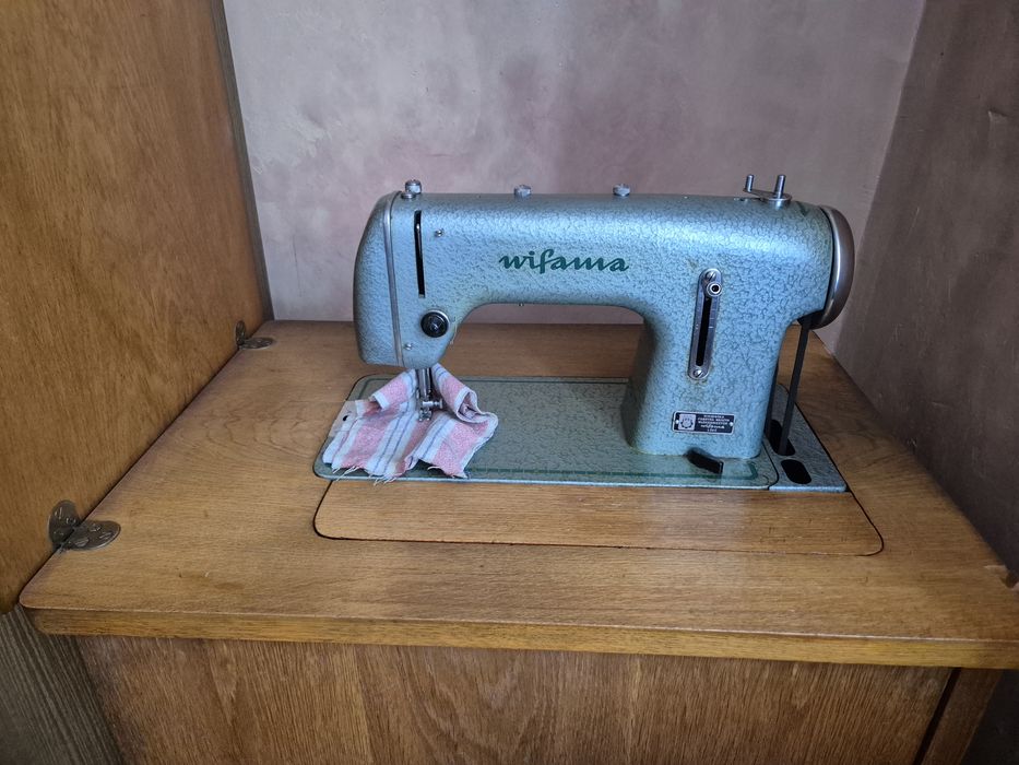 Maszyna do szycia Wifama sprawna