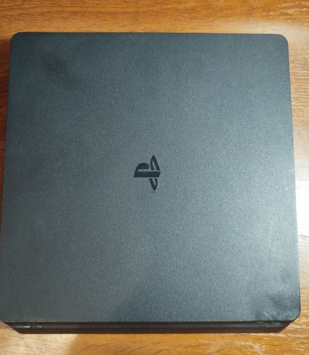 Playstation 4 slim 1TB