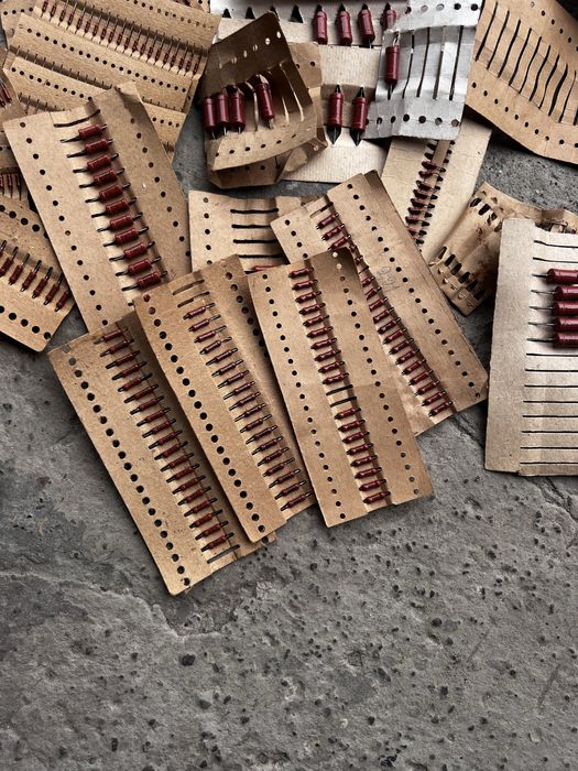 Набір резисторів різних