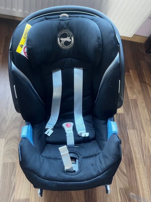 Fotelik Cybex z bazą