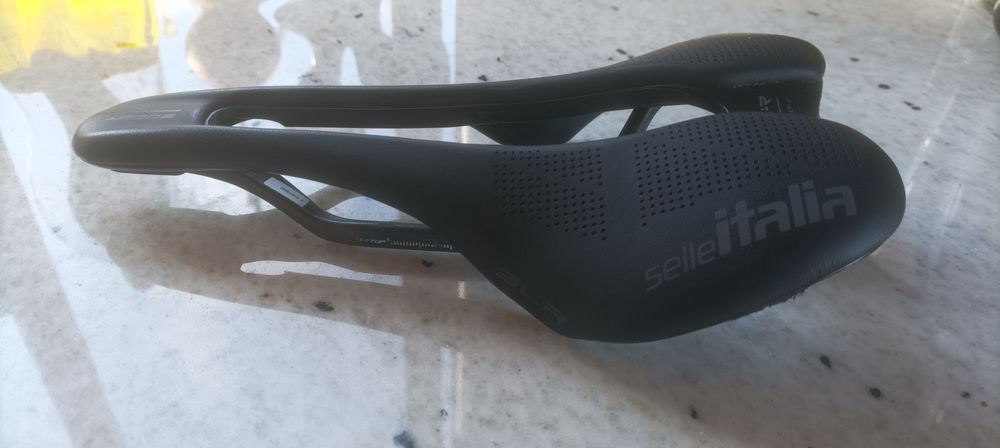 Selim Selle Italia Flite Boost Superflow  preto