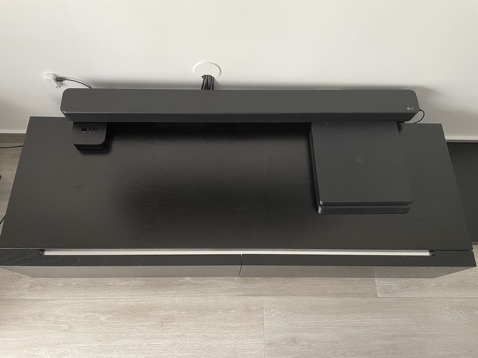 Móvel tv com gavetas