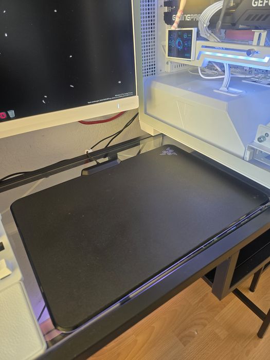 Podkładka RAZER Firefly Chroma