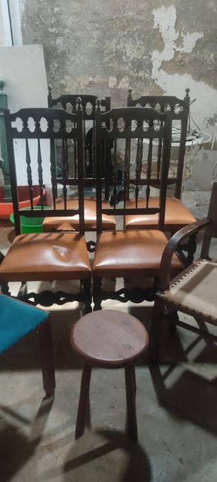 Várias Cadeiras antigas