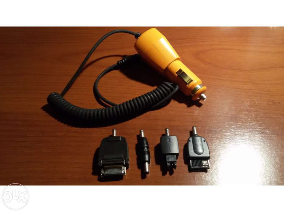 Carregador isqueiro universal com 4 adapatadores