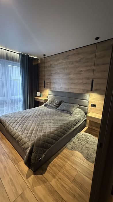 Дуплекс з авторським ремонтом! Вулиця Озерна!