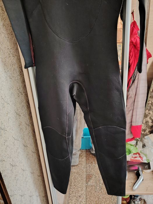 Водолазний костюм новий XL